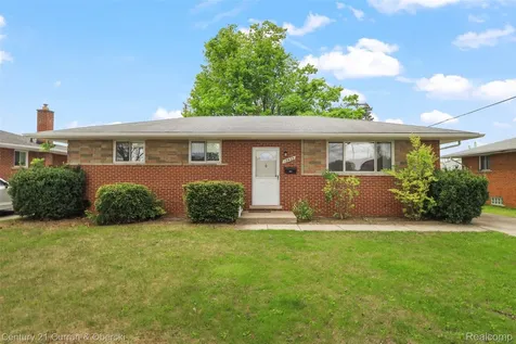 15435 Bainbridge Street Livonia City MI 48154