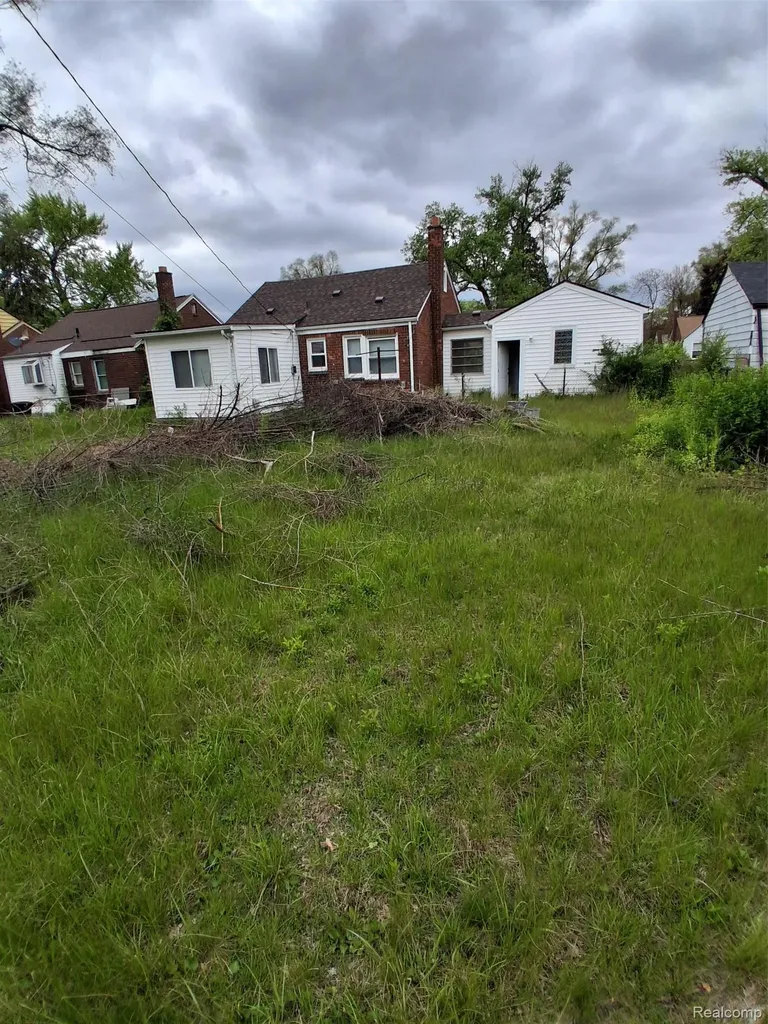 19726 Woodingham Drive Detroit City MI 48221