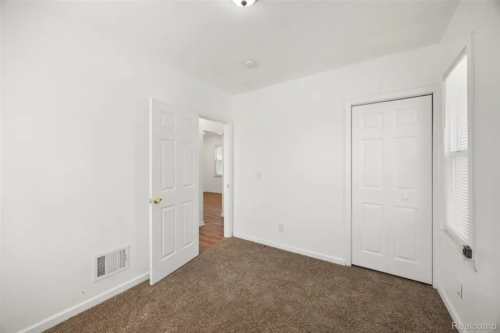 9150 Courville Street Detroit City MI 48224