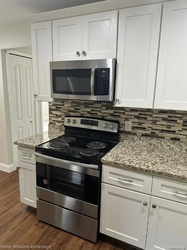 13366 North Road Fenton Charter Township MI 48430