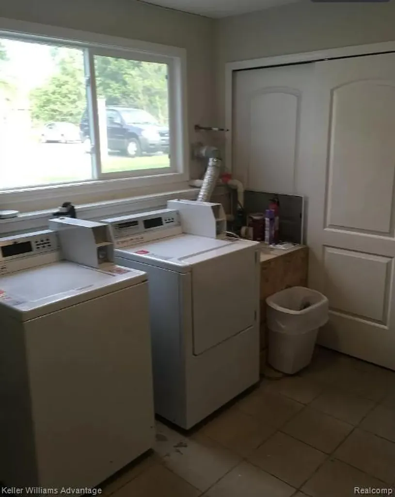 13366 North Road Fenton Charter Township MI 48430