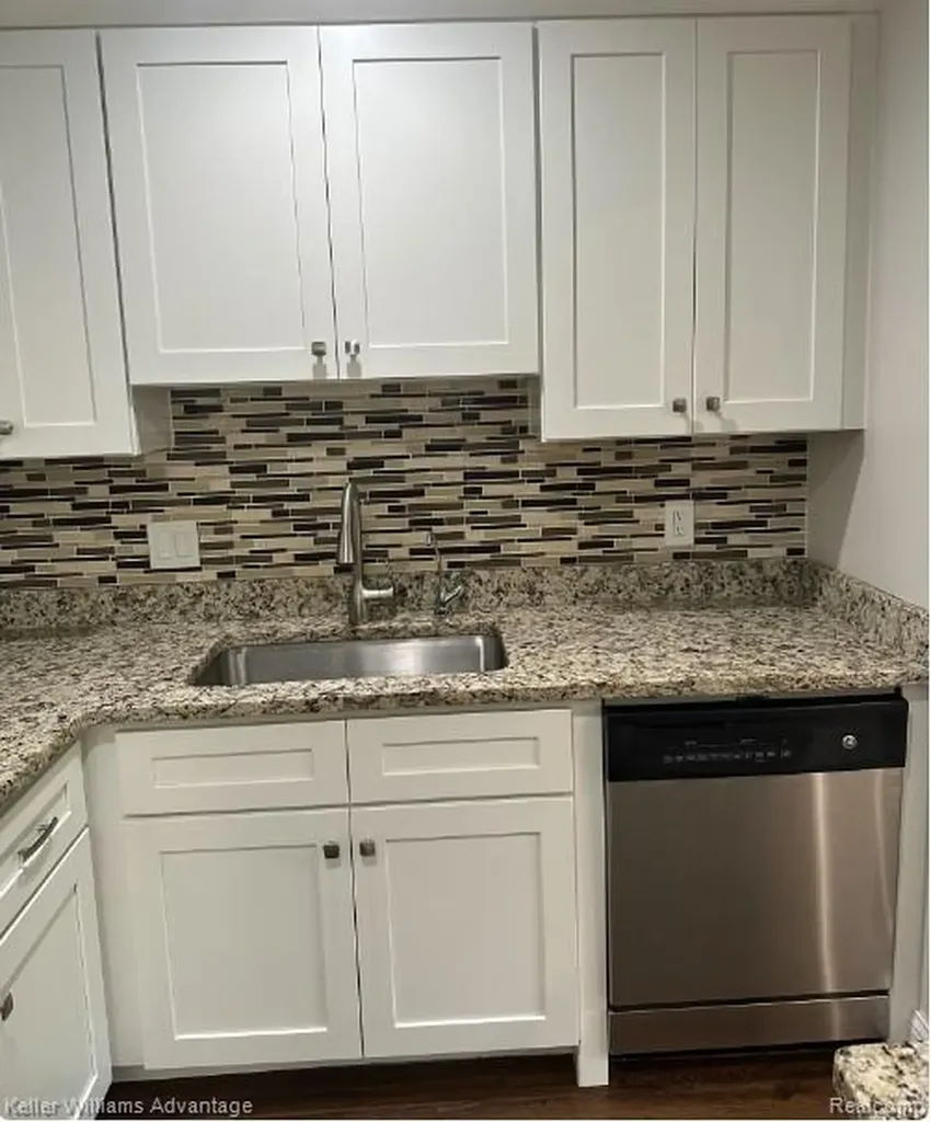 13366 North Road Fenton Charter Township MI 48430