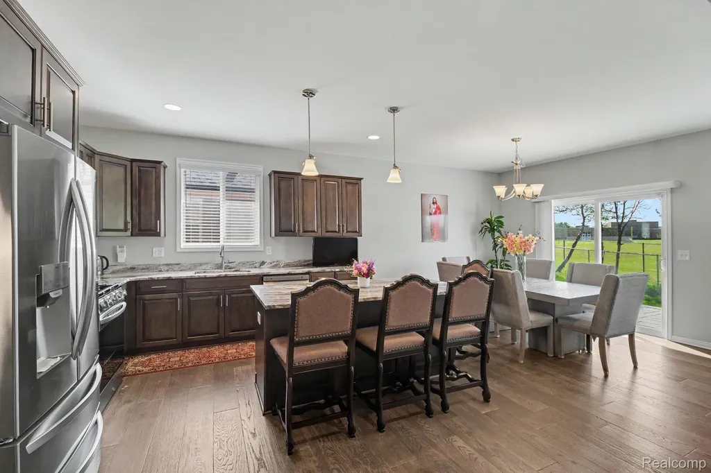 15330 Eton Pointe Drive Clinton Charter Township MI 48035