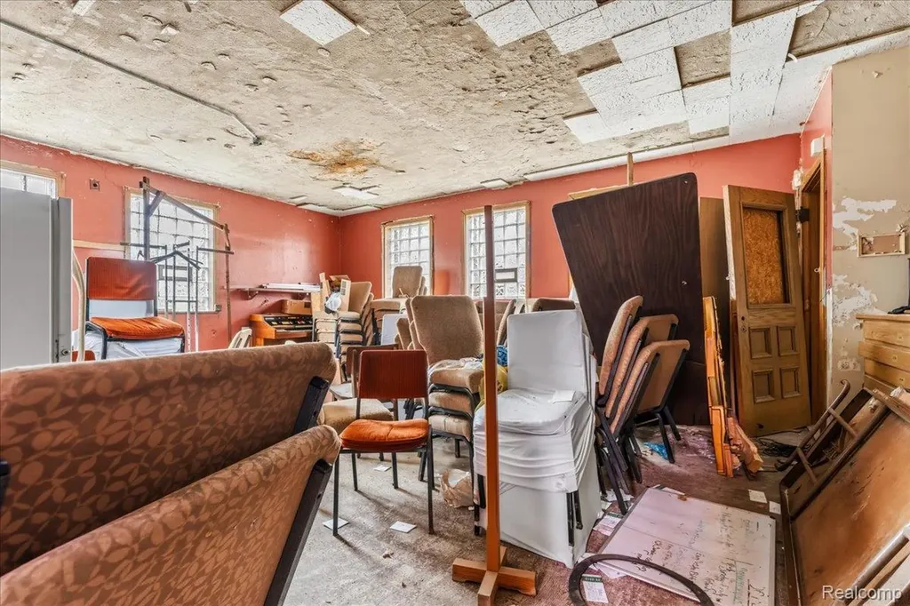 19690 Cameron Street Detroit City MI 48203