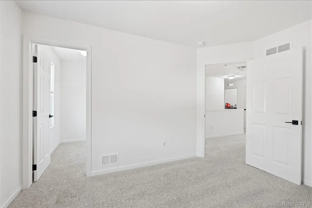 20975 Calabrese Drive Lyon Charter Township MI 48178