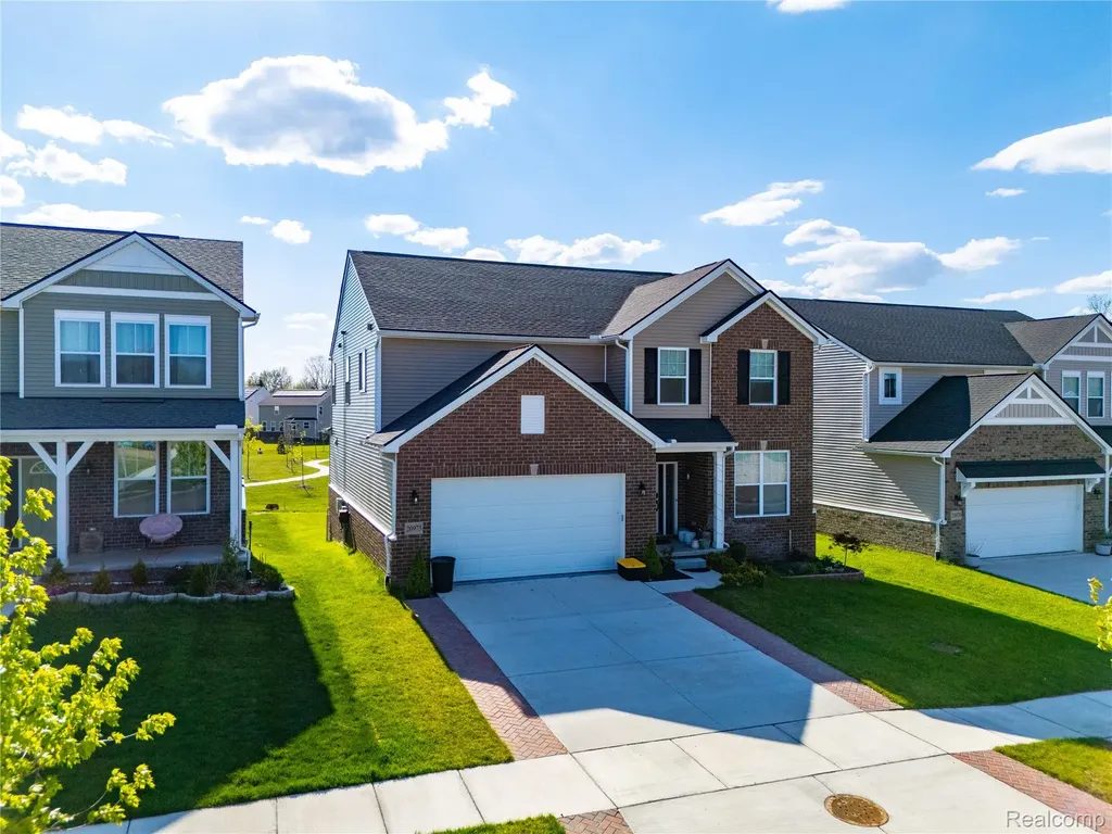 20975 Calabrese Drive Lyon Charter Township MI 48178