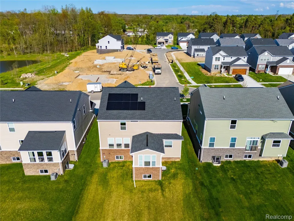 20975 Calabrese Drive Lyon Charter Township MI 48178