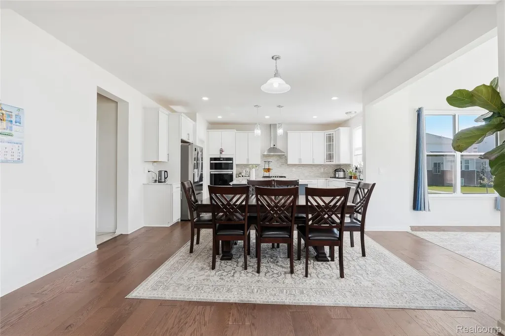 20975 Calabrese Drive Lyon Charter Township MI 48178