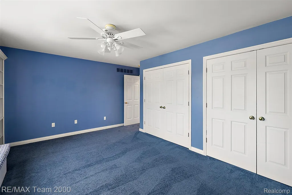 630 Sheldon Court Oakland Charter Township MI 48306