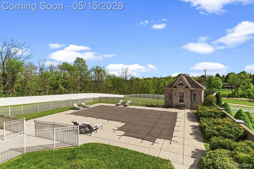 7374 Fox Hill Lane Salem Township MI 48168