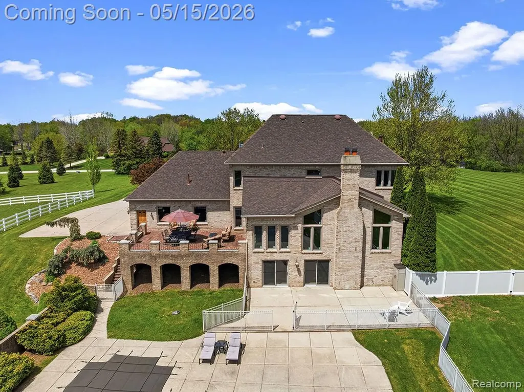 7374 Fox Hill Lane Salem Township MI 48168