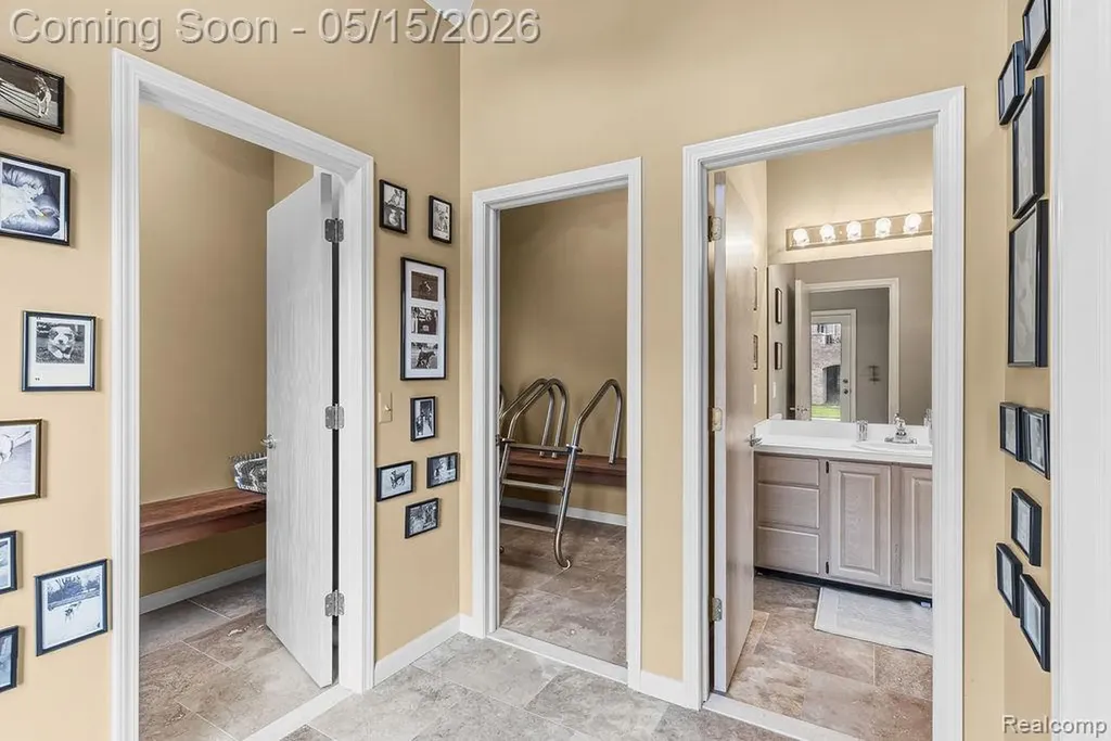 7374 Fox Hill Lane Salem Township MI 48168