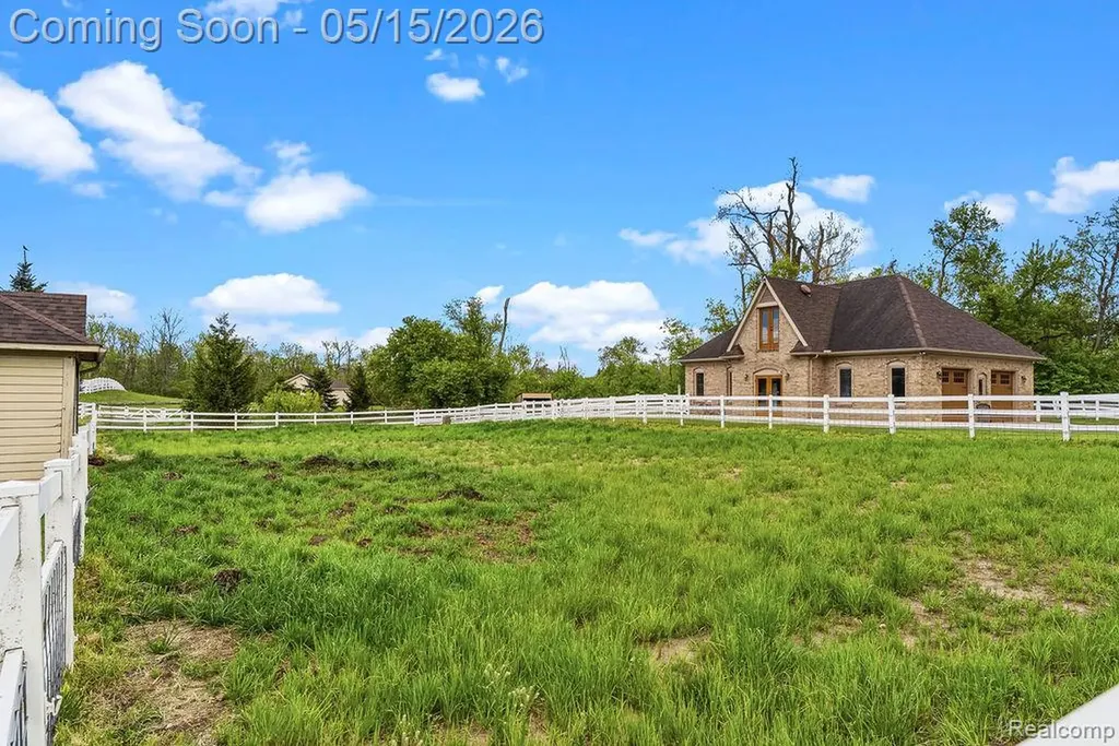 7374 Fox Hill Lane Salem Township MI 48168