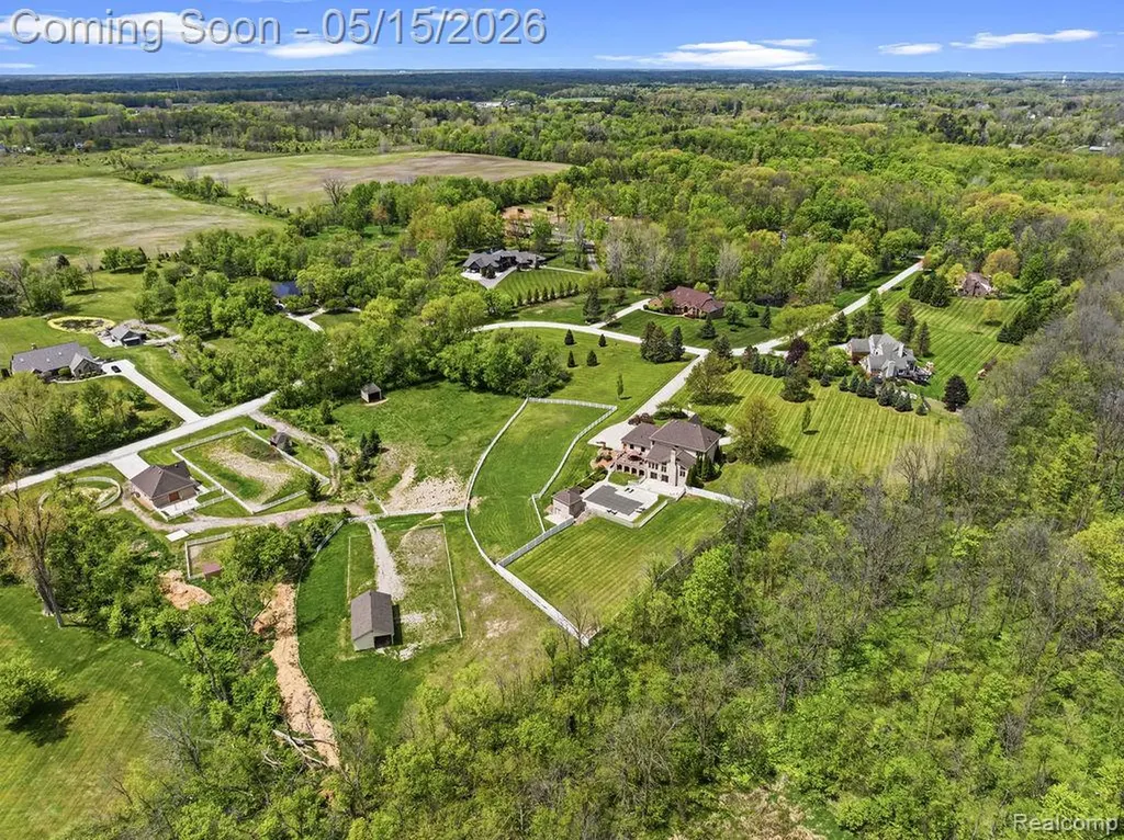 7374 Fox Hill Lane Salem Township MI 48168
