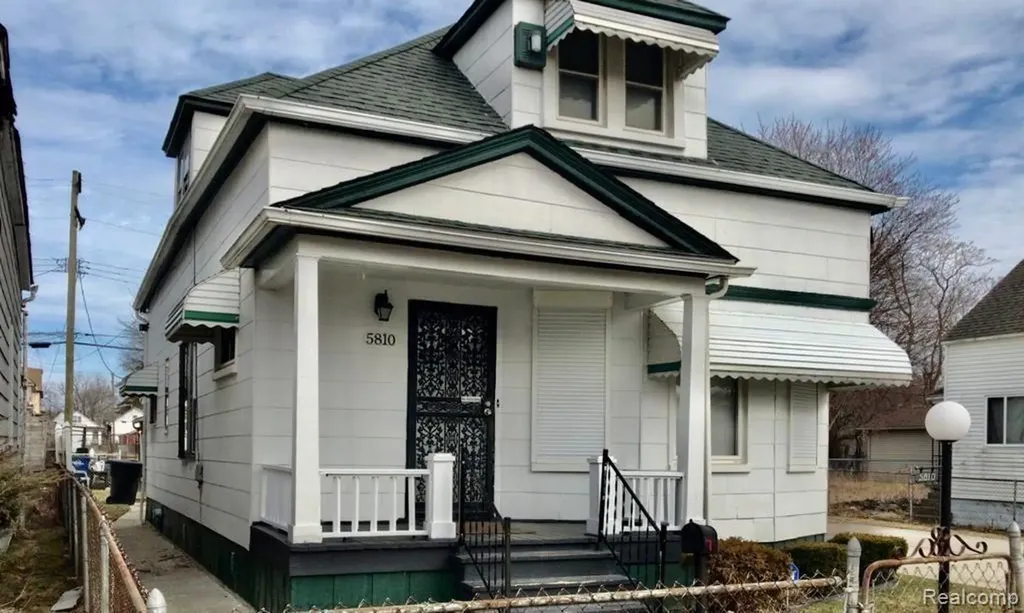 5810 Cooper Street Detroit City MI 48213