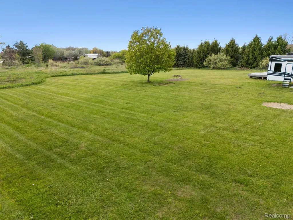 2381 Burke Road Howell Township MI 48836