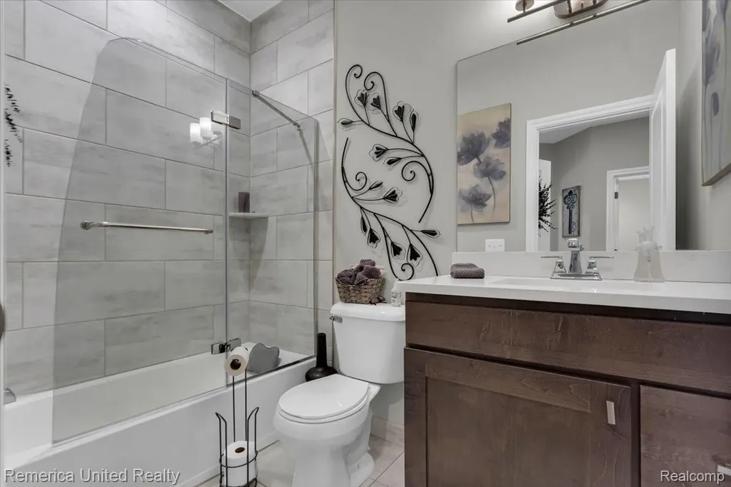 8057 Timber Trail White Lake Charter Township MI 48386