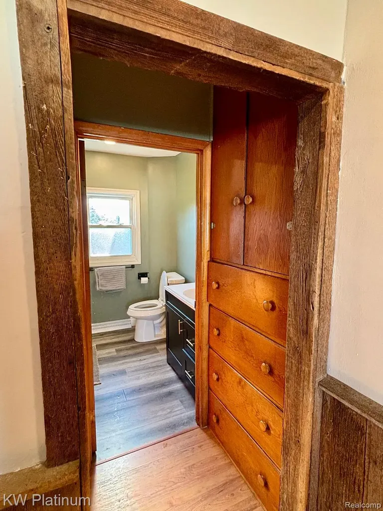 3261 Keewahdin Road Fort Gratiot Charter Township MI 48059