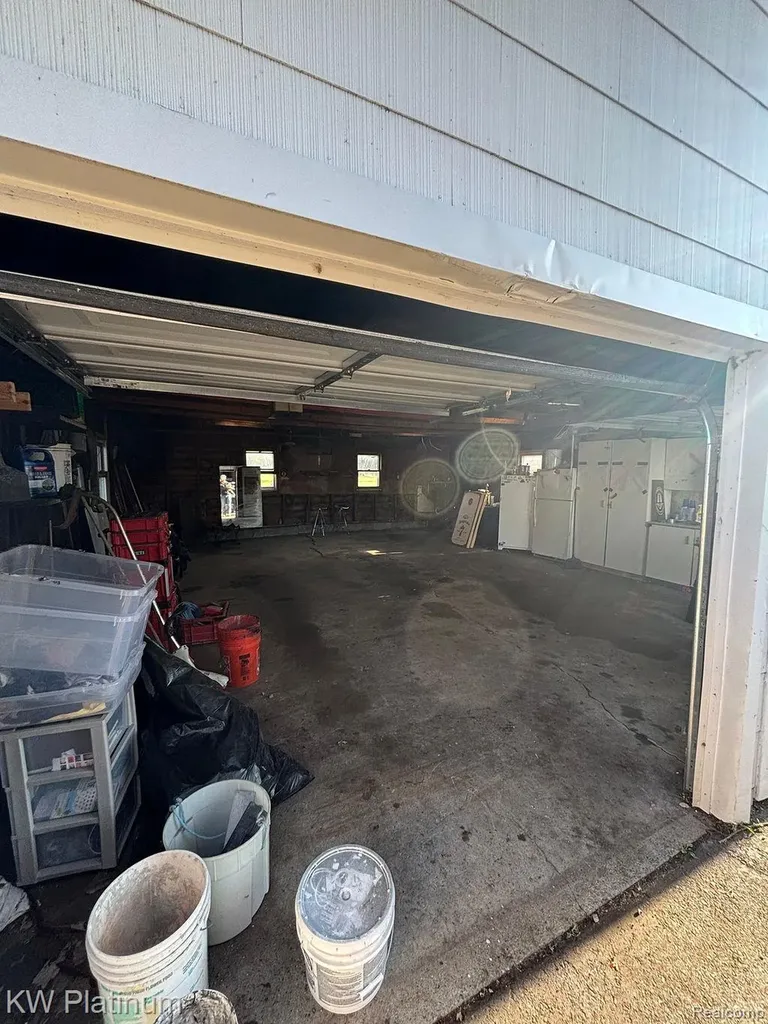 3261 Keewahdin Road Fort Gratiot Charter Township MI 48059