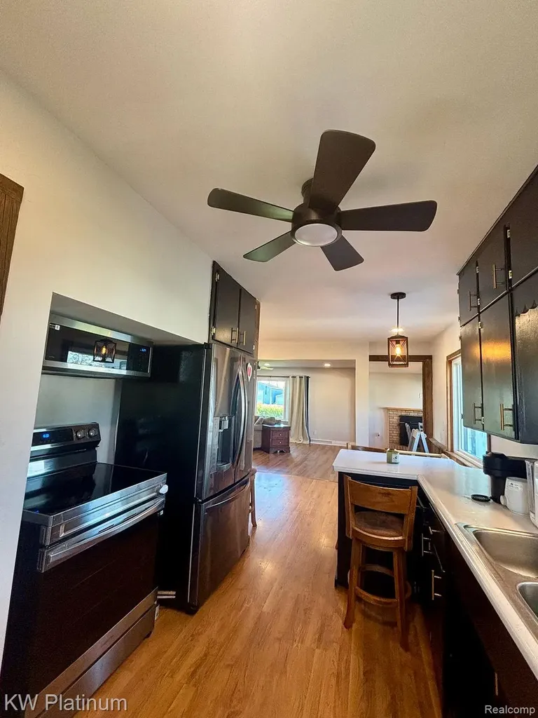 3261 Keewahdin Road Fort Gratiot Charter Township MI 48059