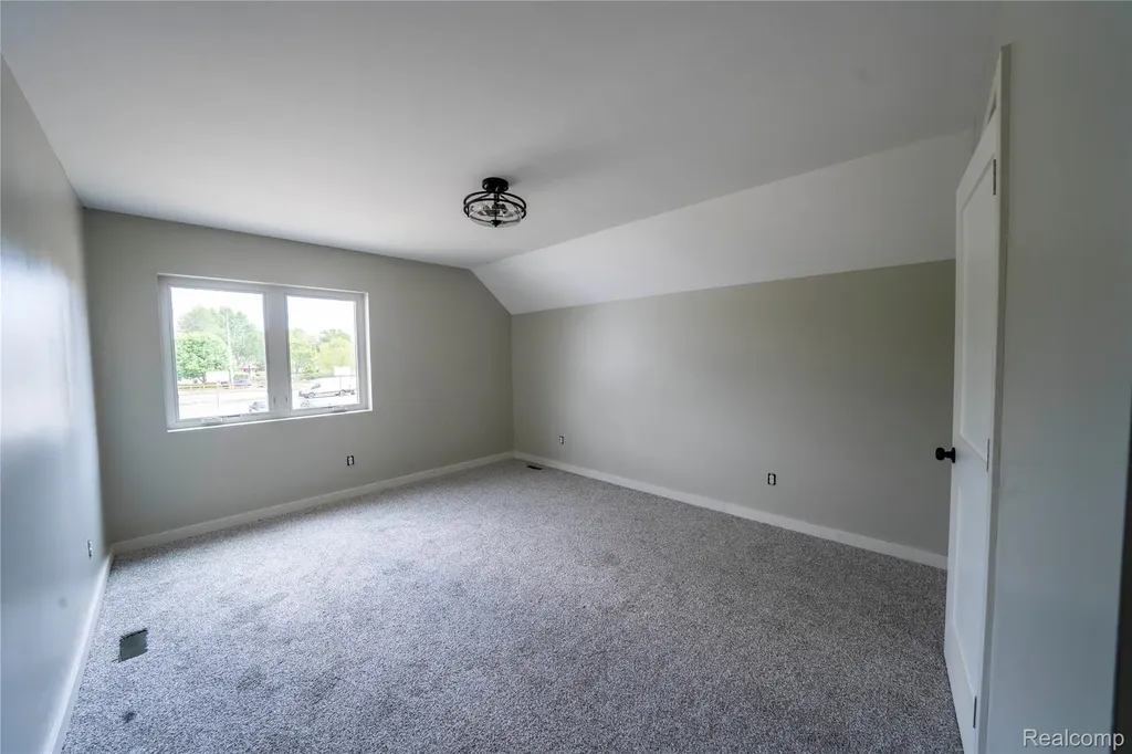 3571 7th Street Wyandotte City MI 48192