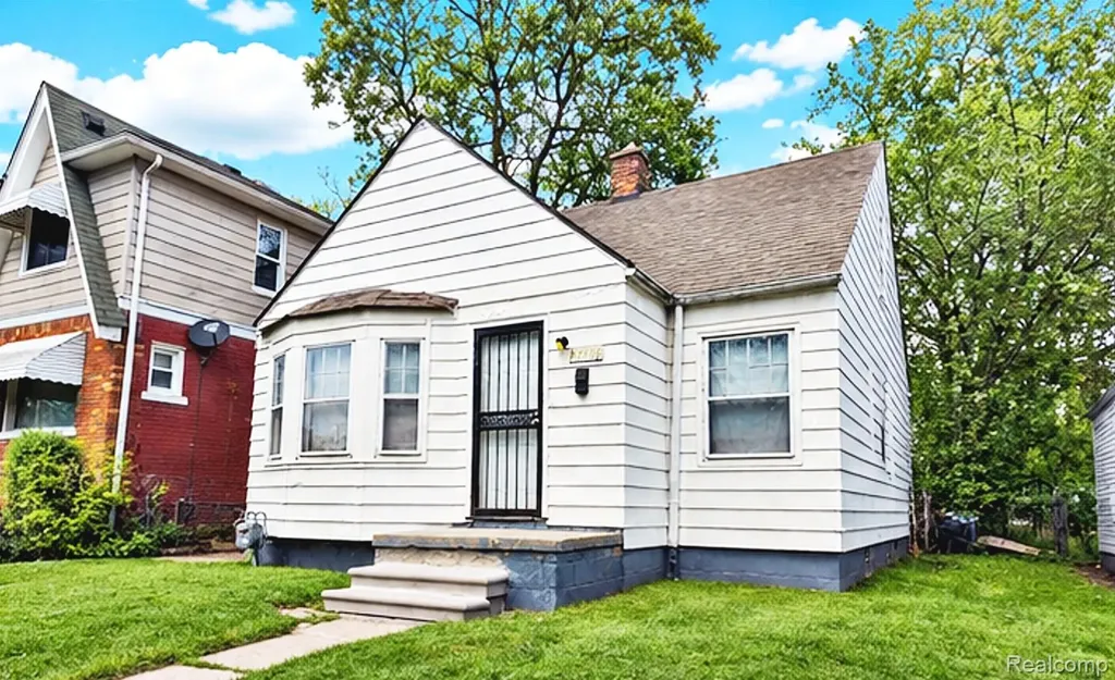 15762 Strathmoor Street Detroit City MI 48227