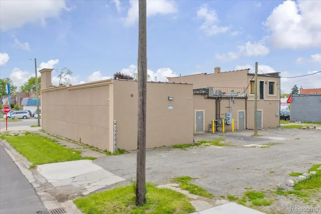 14512 Plymouth Road Detroit City MI 48227