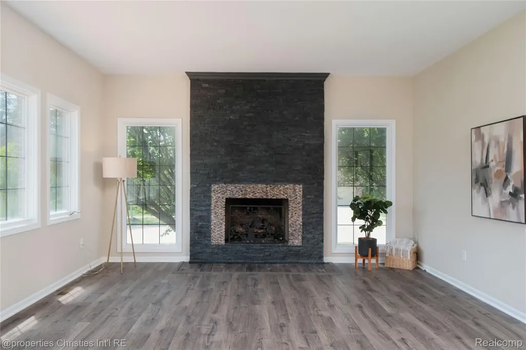 22452 Fuller Drive Novi City MI 48374