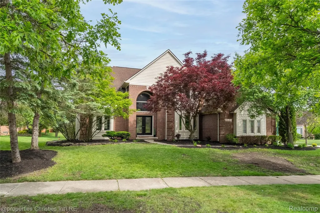 22452 Fuller Drive Novi City MI 48374