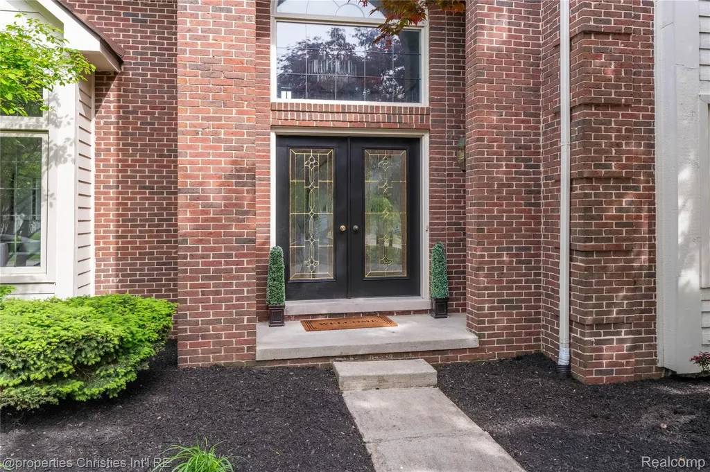 22452 Fuller Drive Novi City MI 48374