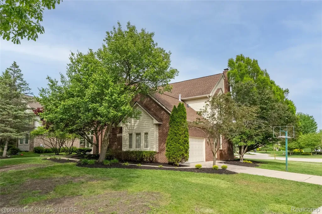 22452 Fuller Drive Novi City MI 48374