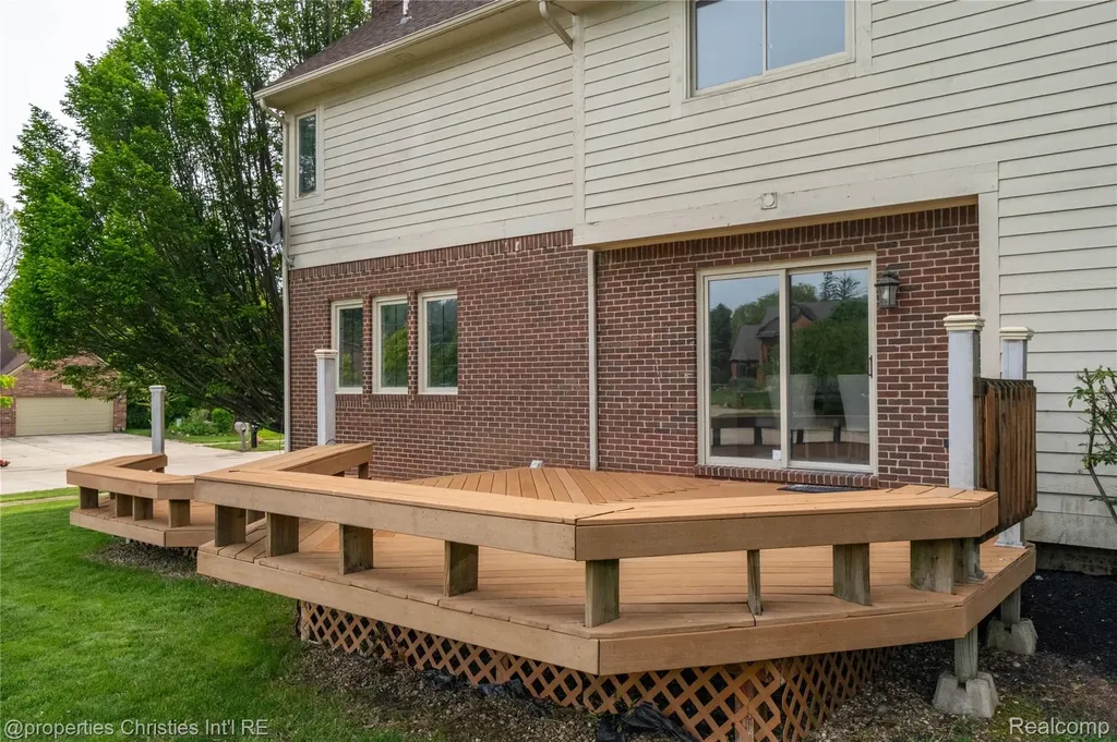 22452 Fuller Drive Novi City MI 48374