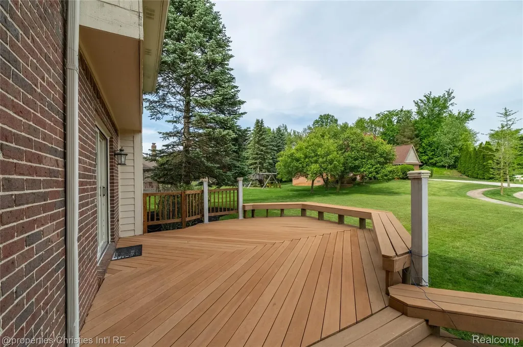 22452 Fuller Drive Novi City MI 48374