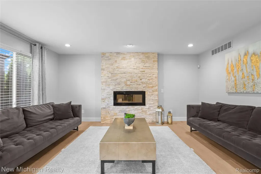 7622 Greene Farm Drive Ypsilanti Charter Township MI 48197