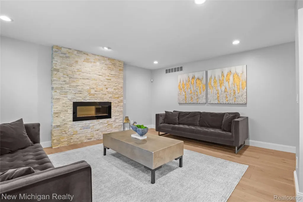 7622 Greene Farm Drive Ypsilanti Charter Township MI 48197