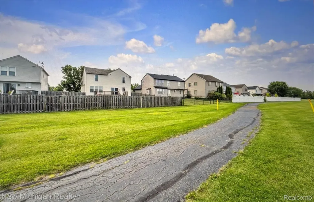 7622 Greene Farm Drive Ypsilanti Charter Township MI 48197
