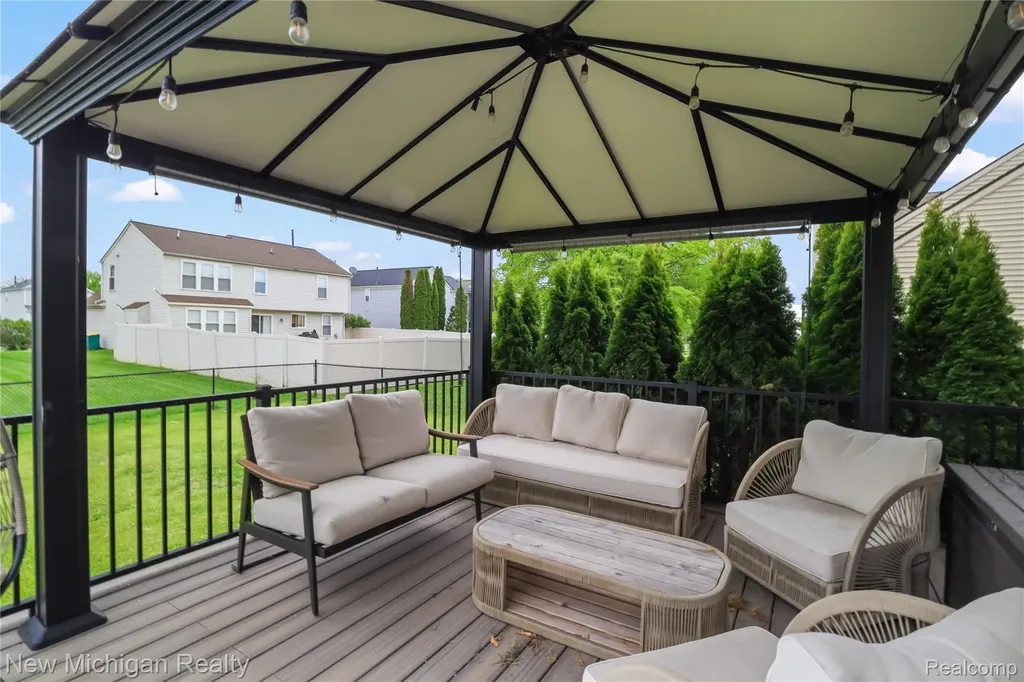 7622 Greene Farm Drive Ypsilanti Charter Township MI 48197