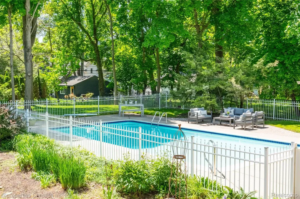 761 Thayer Boulevard Northville City MI 48167
