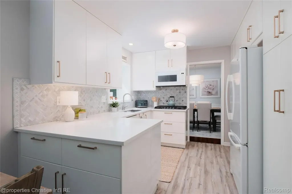 1069 Grace Court Northville City MI 48167