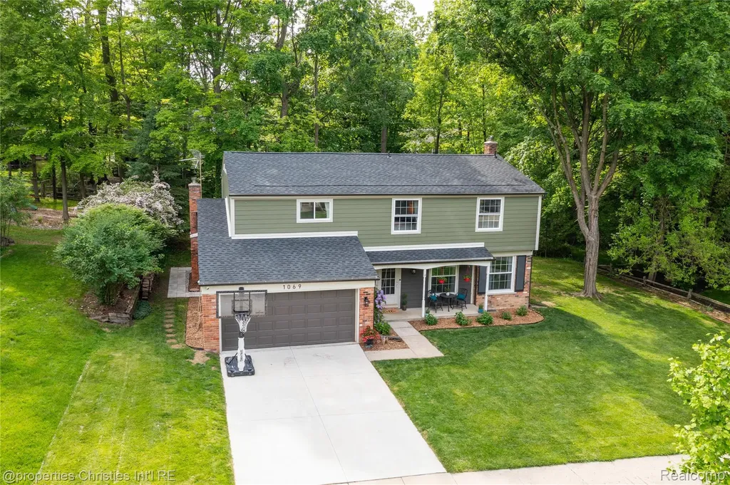 1069 Grace Court Northville City MI 48167