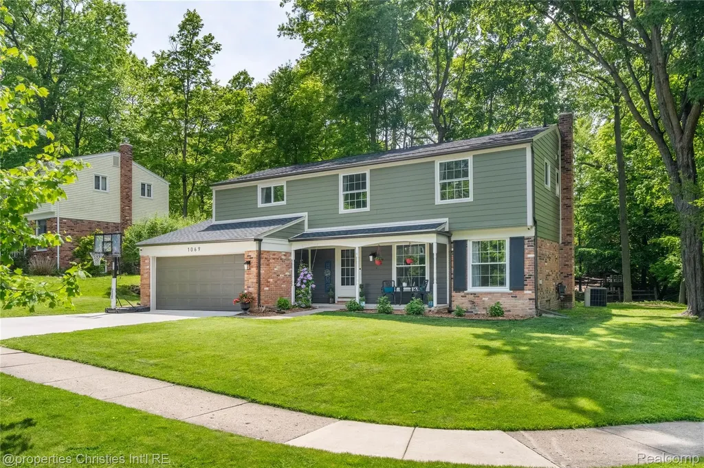 1069 Grace Court Northville City MI 48167