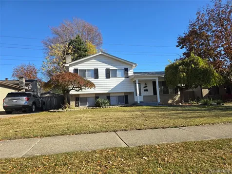 33828 Stonewood Drive Sterling Heights City MI 48312