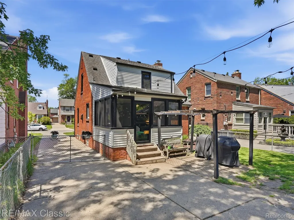 724 N Mildred Street Dearborn City MI 48128