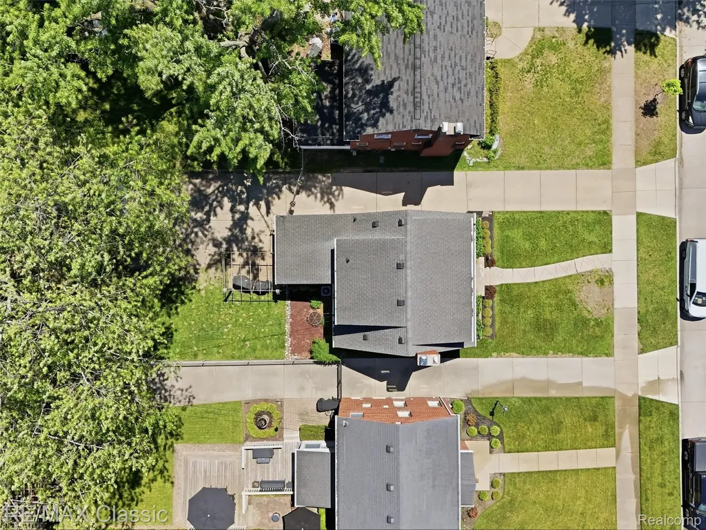 724 N Mildred Street Dearborn City MI 48128