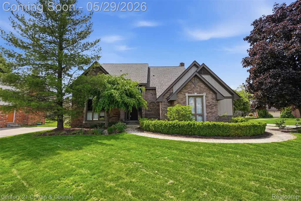 35975 King Edward Drive Farmington Hills City MI 48331