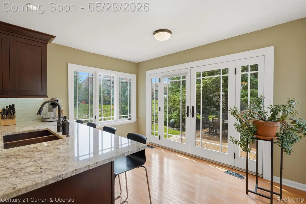 35975 King Edward Drive Farmington Hills City MI 48331