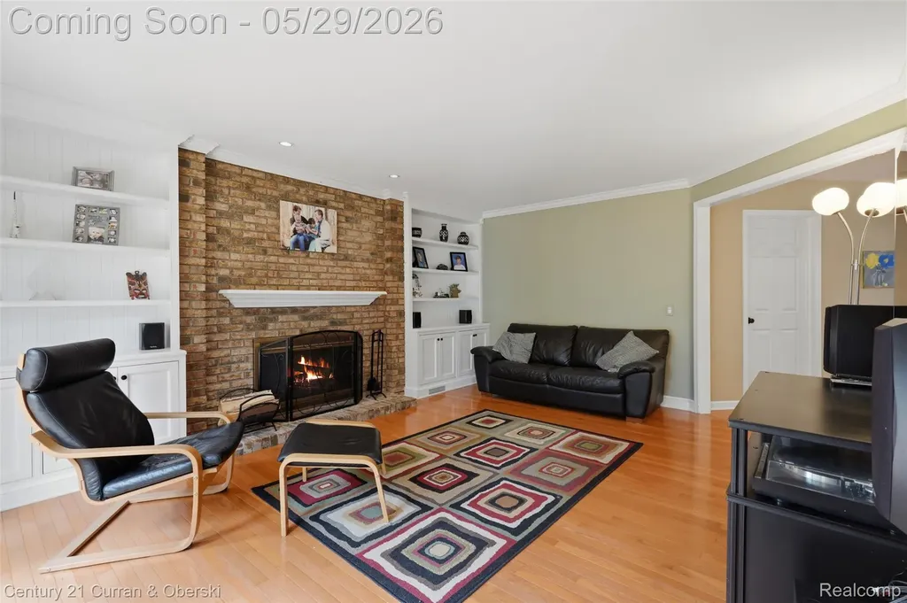 35975 King Edward Drive Farmington Hills City MI 48331