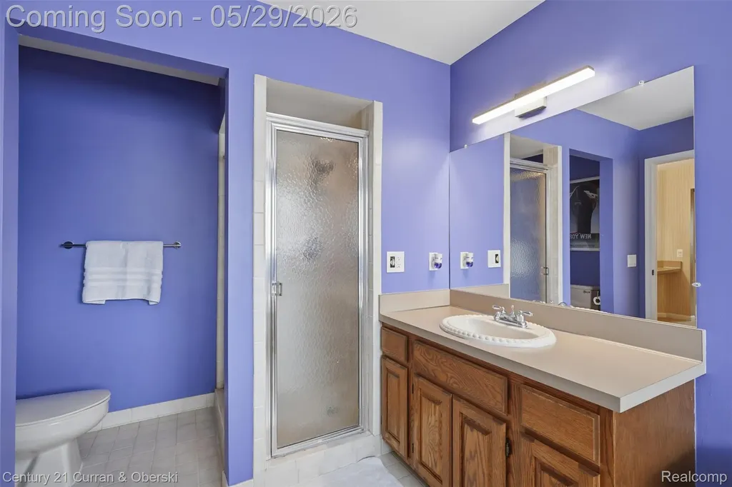 35975 King Edward Drive Farmington Hills City MI 48331