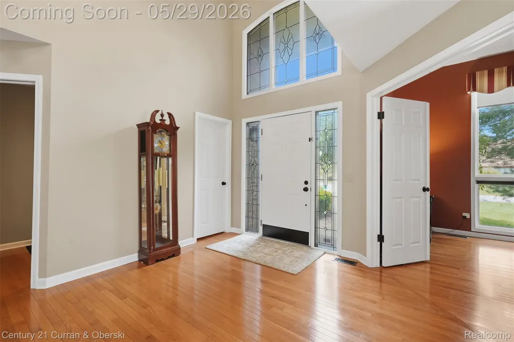 35975 King Edward Drive Farmington Hills City MI 48331