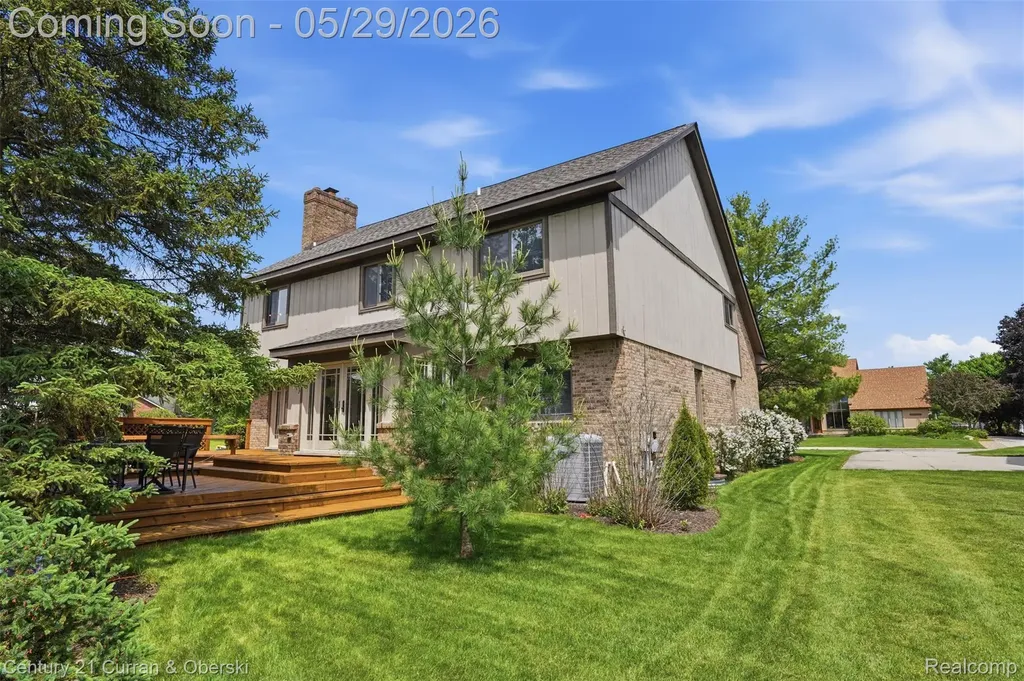 35975 King Edward Drive Farmington Hills City MI 48331